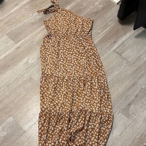 Chic One Shoulder Floral Dress in Brown